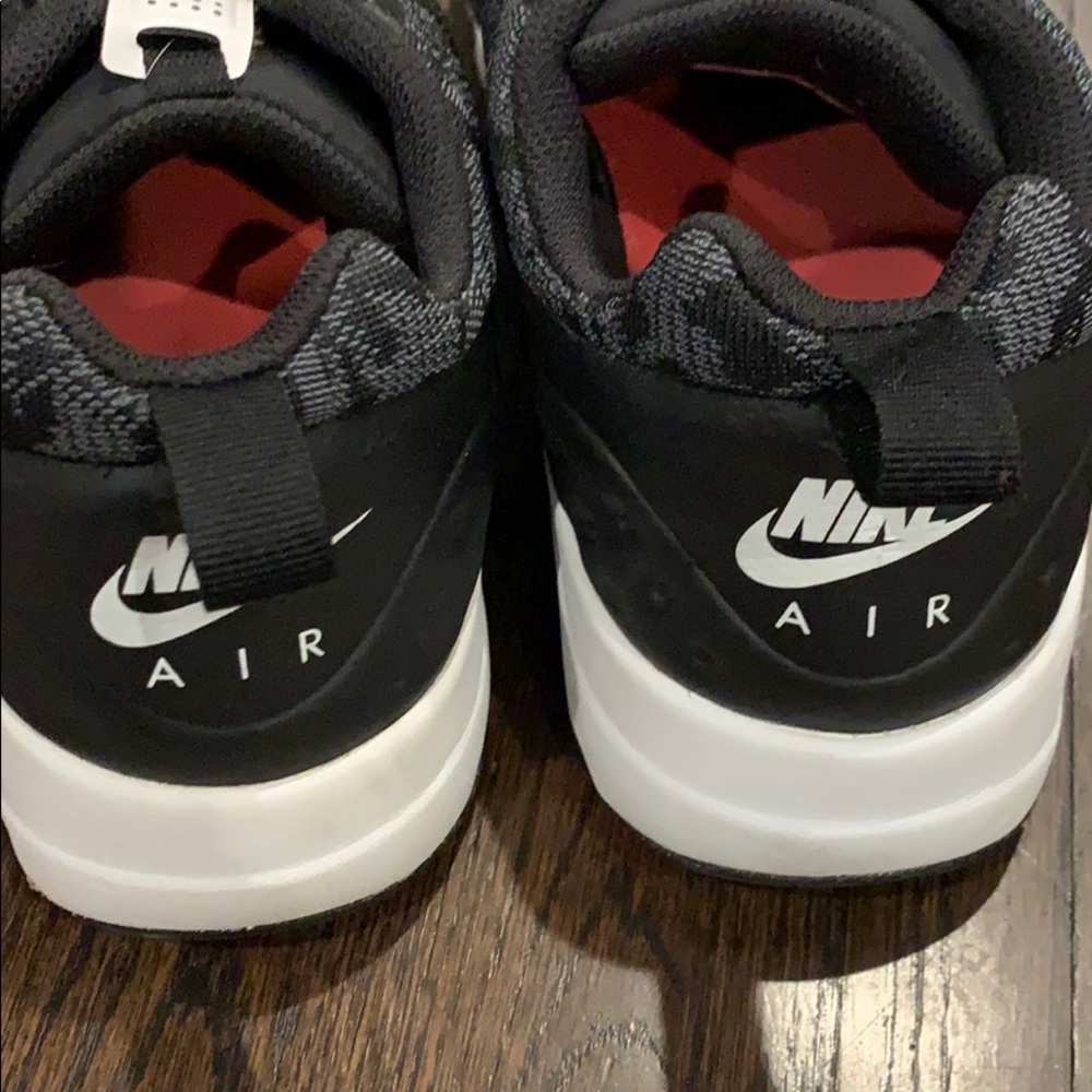 NIKE AIR MAX FLORAL - Picture 3 of 3